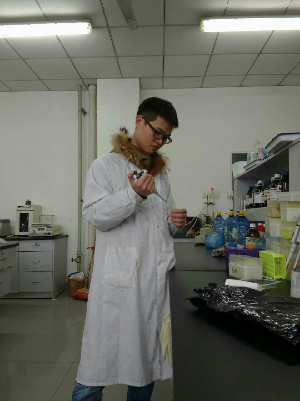 郑大故事：品学兼优的“实验达人”——记全国医药院校大学生实验技能竞赛一等奖获得者药学院学生王海港