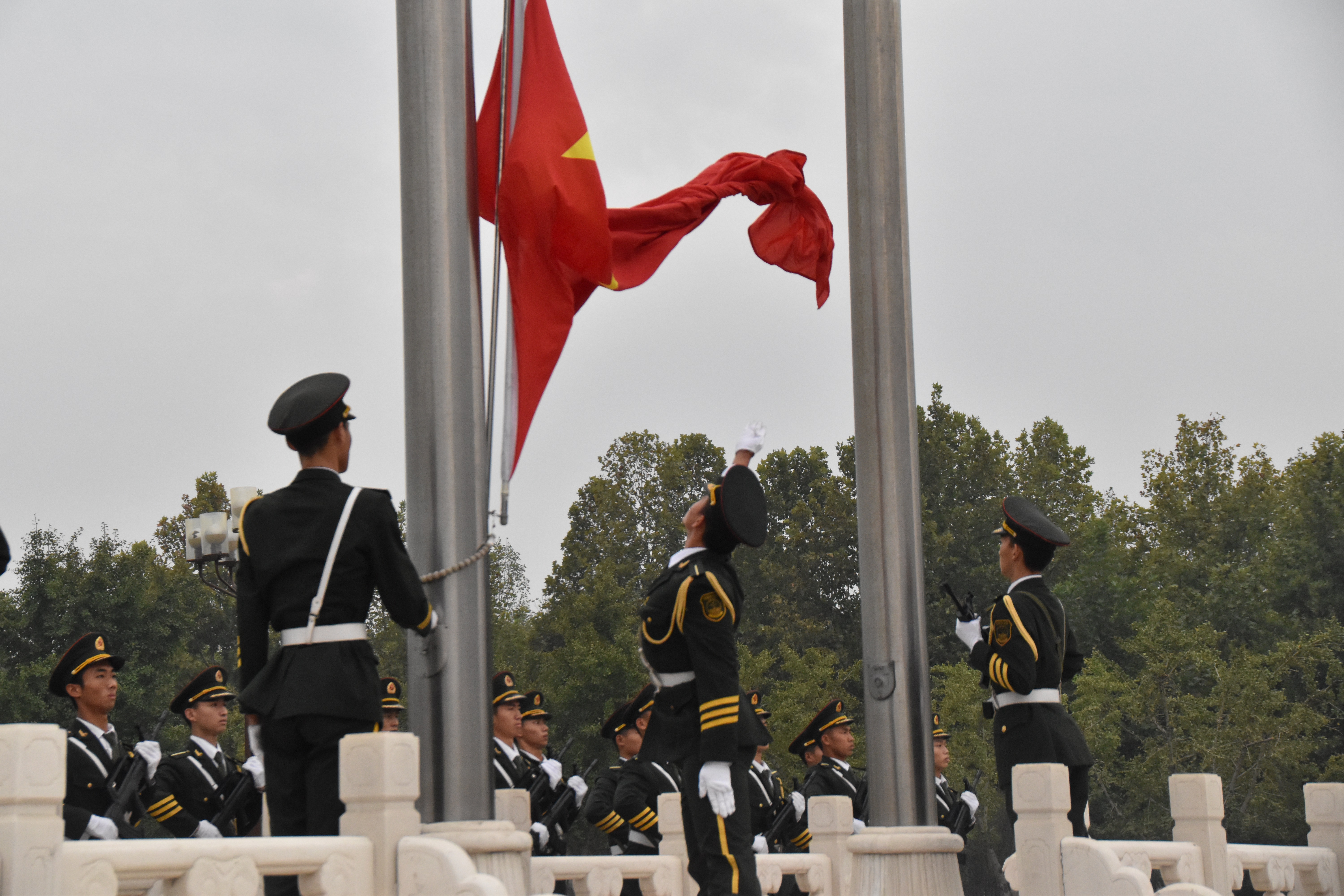 郑州大学被教育部评为国防教育特色学校（图）