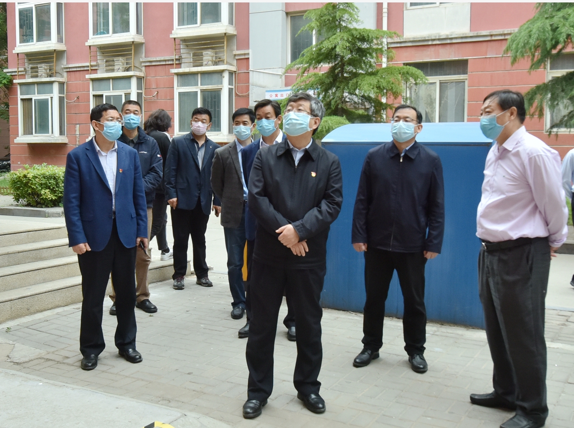 校领导检查指导学生返校复学准备工作（图）